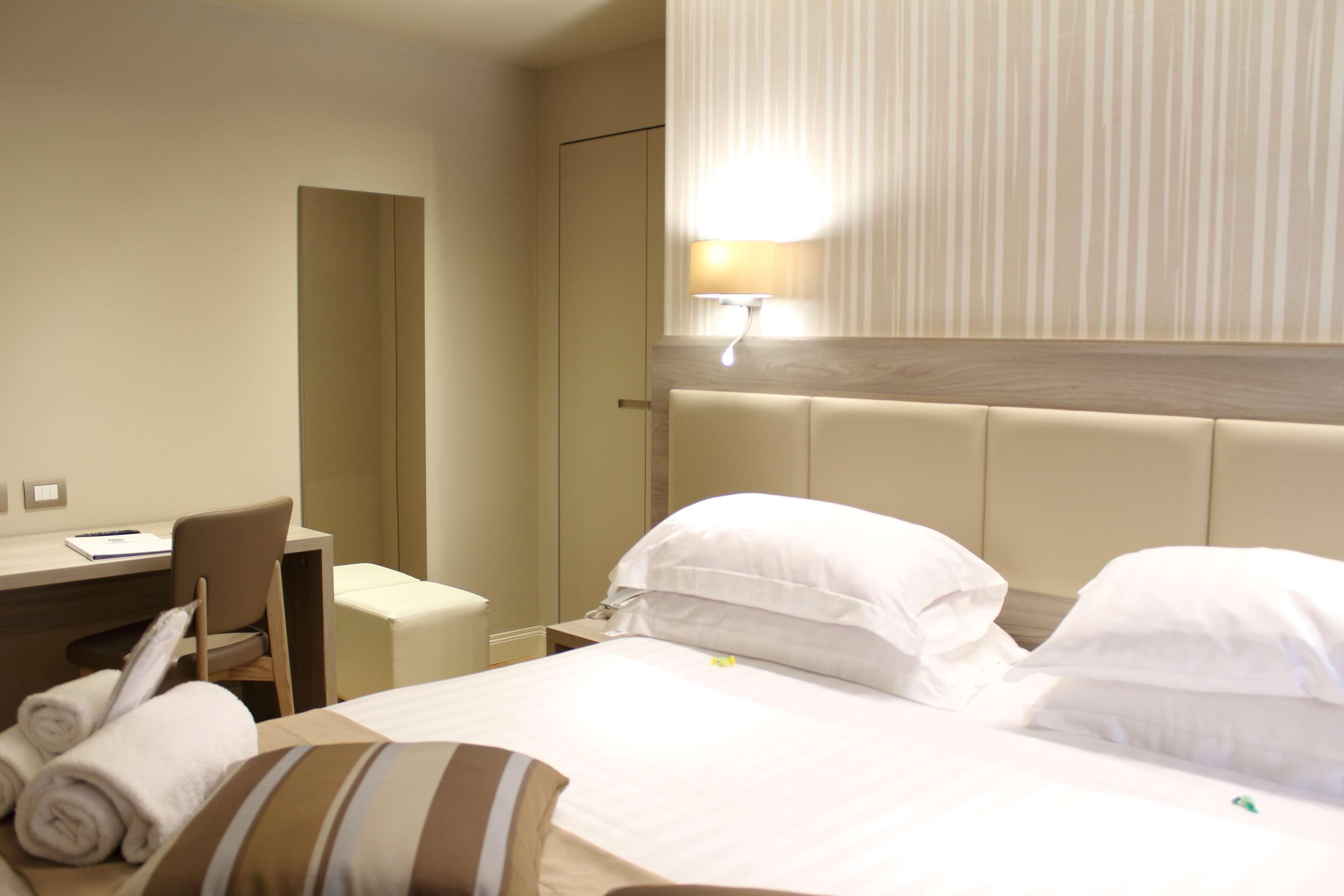 Western Moderno Verdi 4*