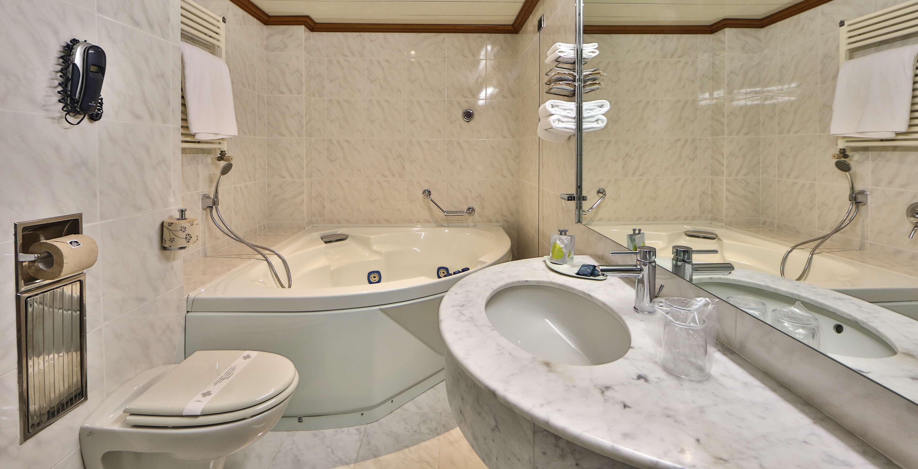 Western Moderno Verdi 4*