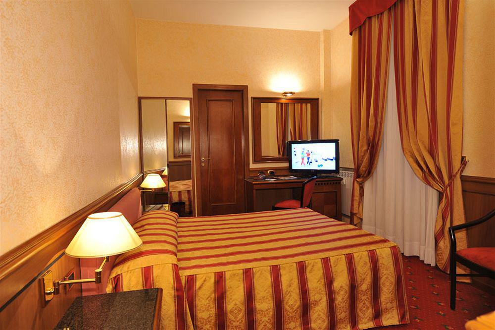 Western Moderno Verdi Hotel